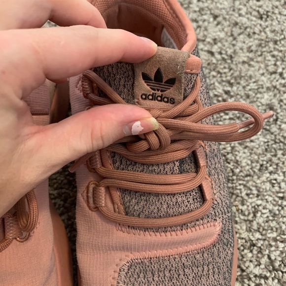 🔴 Salmon Adidas Tubular Shadow Trainer - Picture 2 of 7